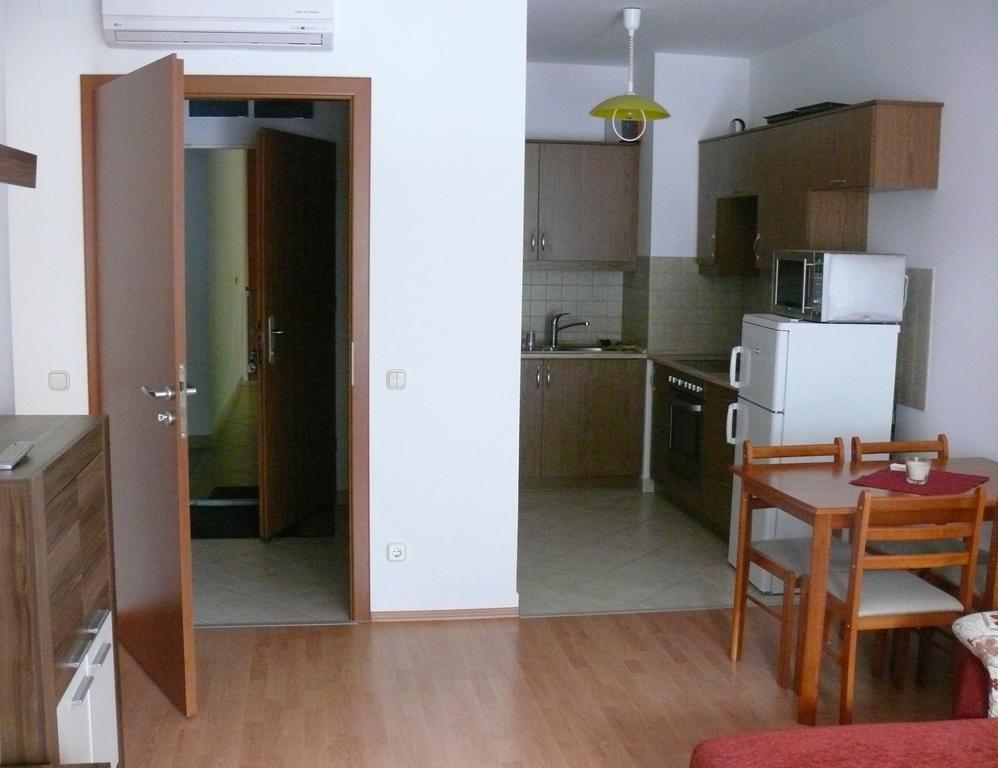 Villa Palazzo Apartments Siófok Rum bild